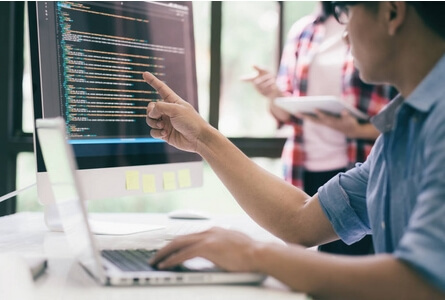 每個(gè) Web 開發(fā)人員至少應(yīng)該查看的 10 個(gè)網(wǎng)站